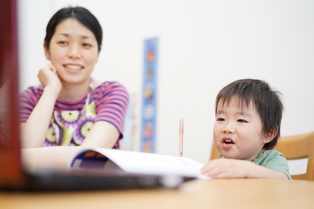 子どものレッスンを見て成長を実感できる